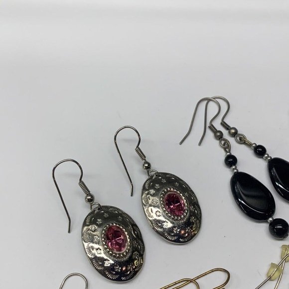 Lot Of 7 Pierced Dangle Drop Earrings - Beaded / Metal Mix - Picture 3 of 12